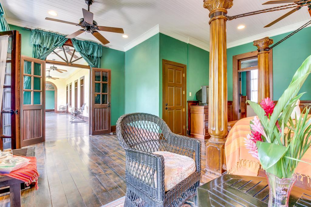 Colonial Suite @ Mahogany Hall San Ignacio Exterior foto