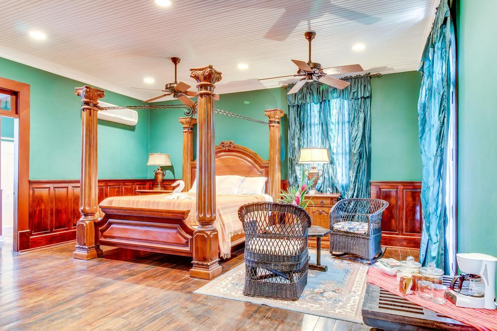 Colonial Suite @ Mahogany Hall San Ignacio Exterior foto
